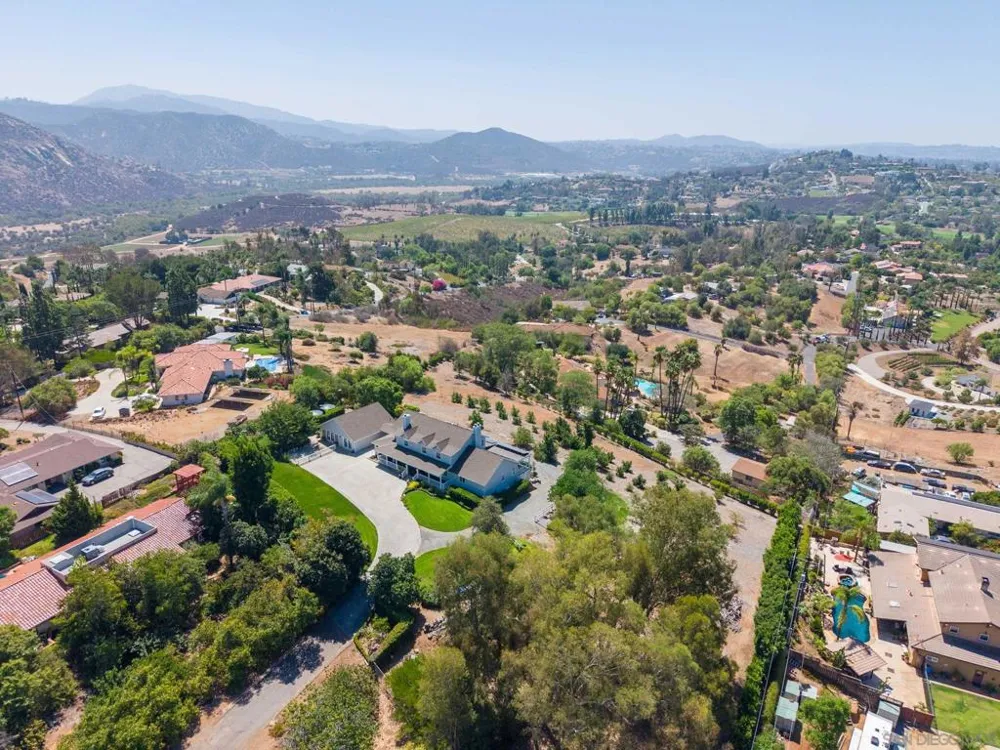 2613 Sunset Hills Escondido, CA 92025
