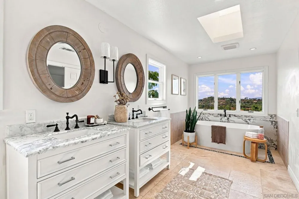 2613 Sunset Hills Escondido, CA 92025