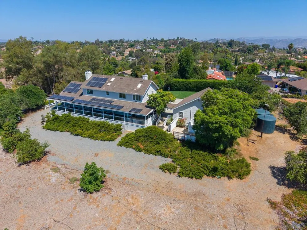 2613 Sunset Hills Escondido, CA 92025