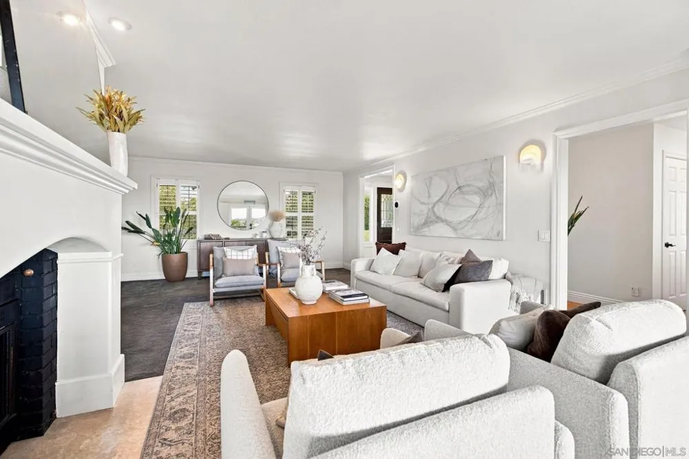 2613 Sunset Hills Escondido, CA 92025