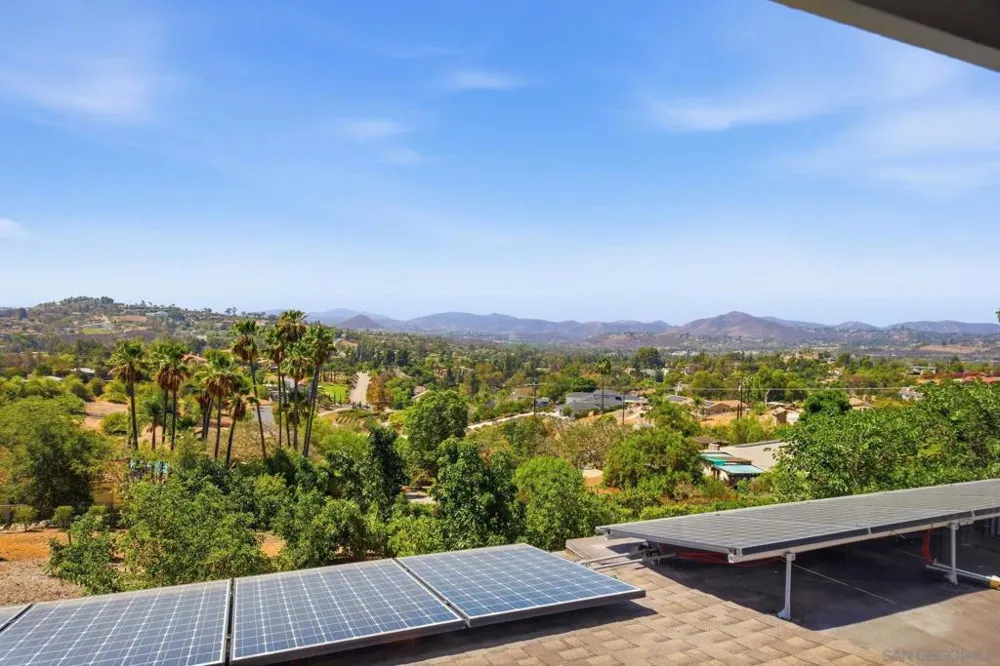 2613 Sunset Hills Escondido, CA 92025