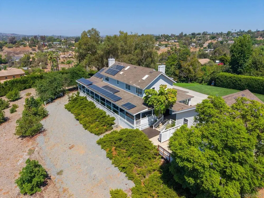 2613 Sunset Hills Escondido, CA 92025
