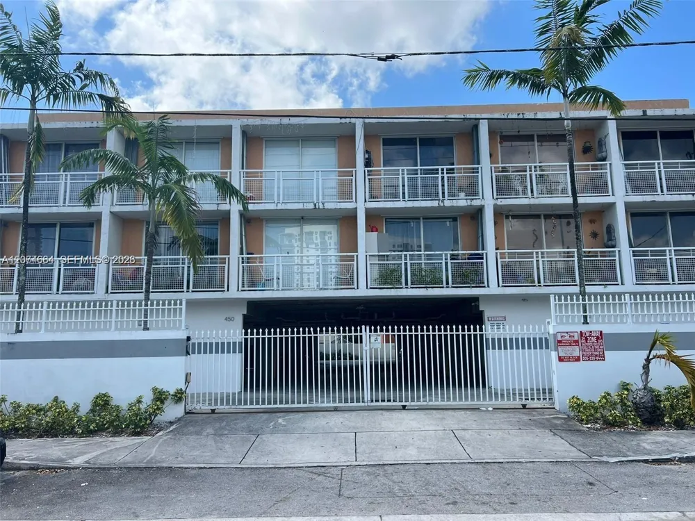 450 SW 3rd St #15 Miami, FL 33130