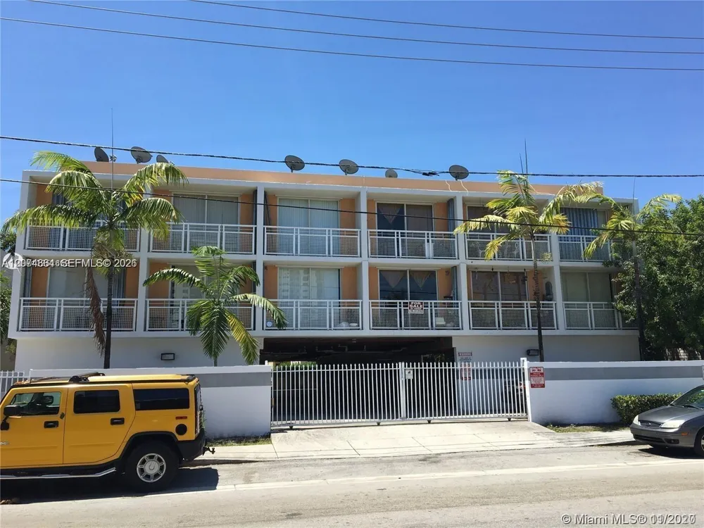 450 SW 3rd St #15 Miami, FL 33130