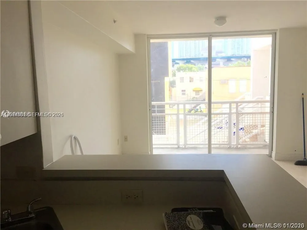450 SW 3rd St #15 Miami, FL 33130