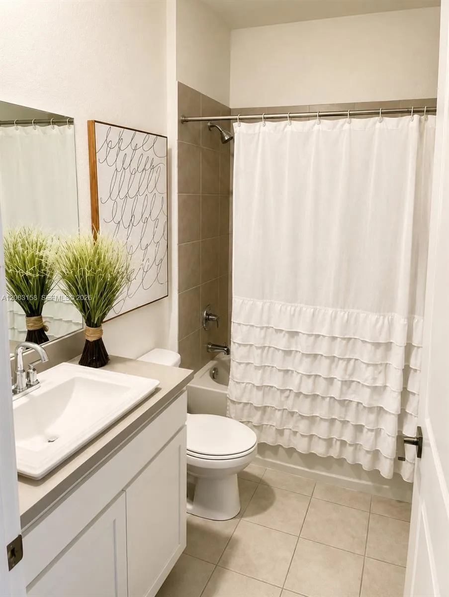 489 NE 4th St Florida City, FL 33034