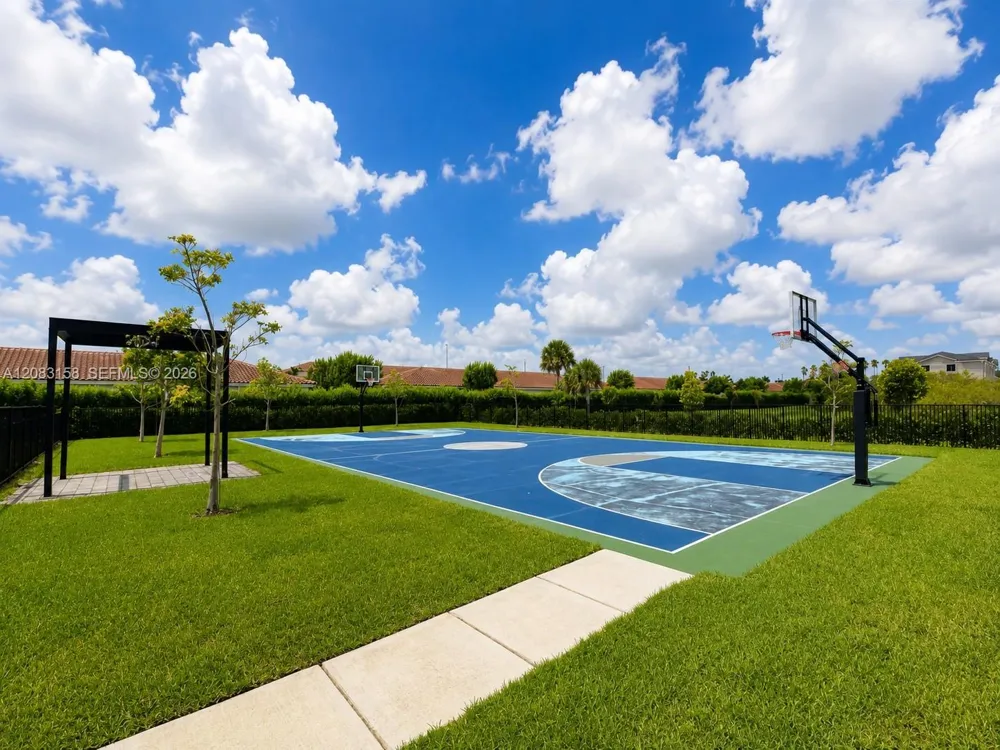 489 NE 4th St Florida City, FL 33034
