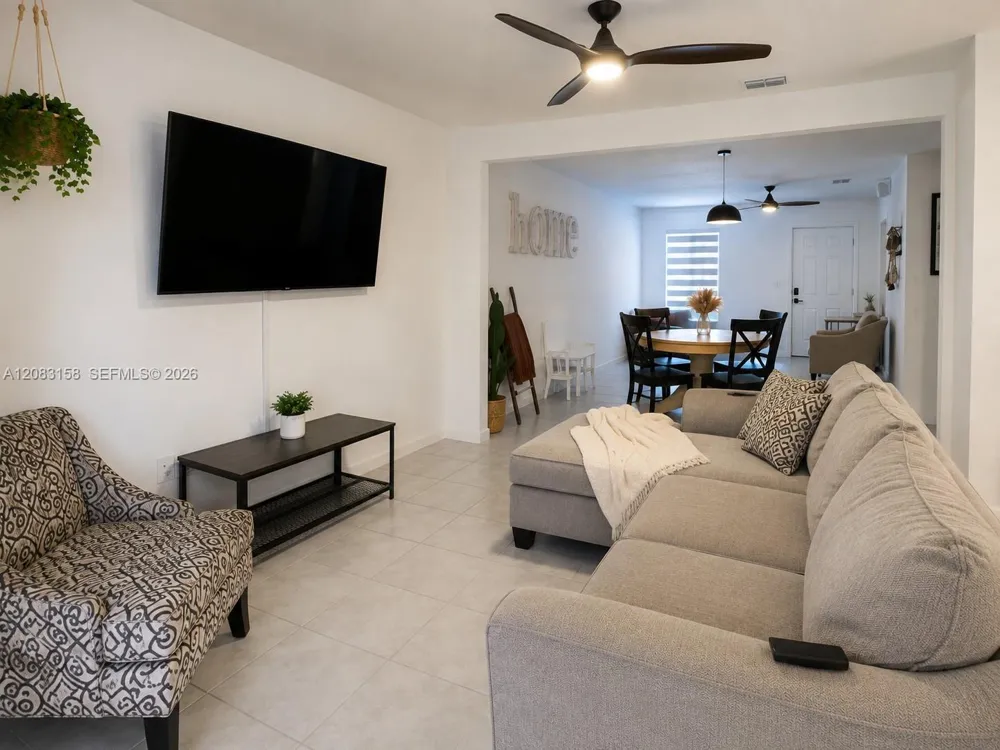 489 NE 4th St Florida City, FL 33034