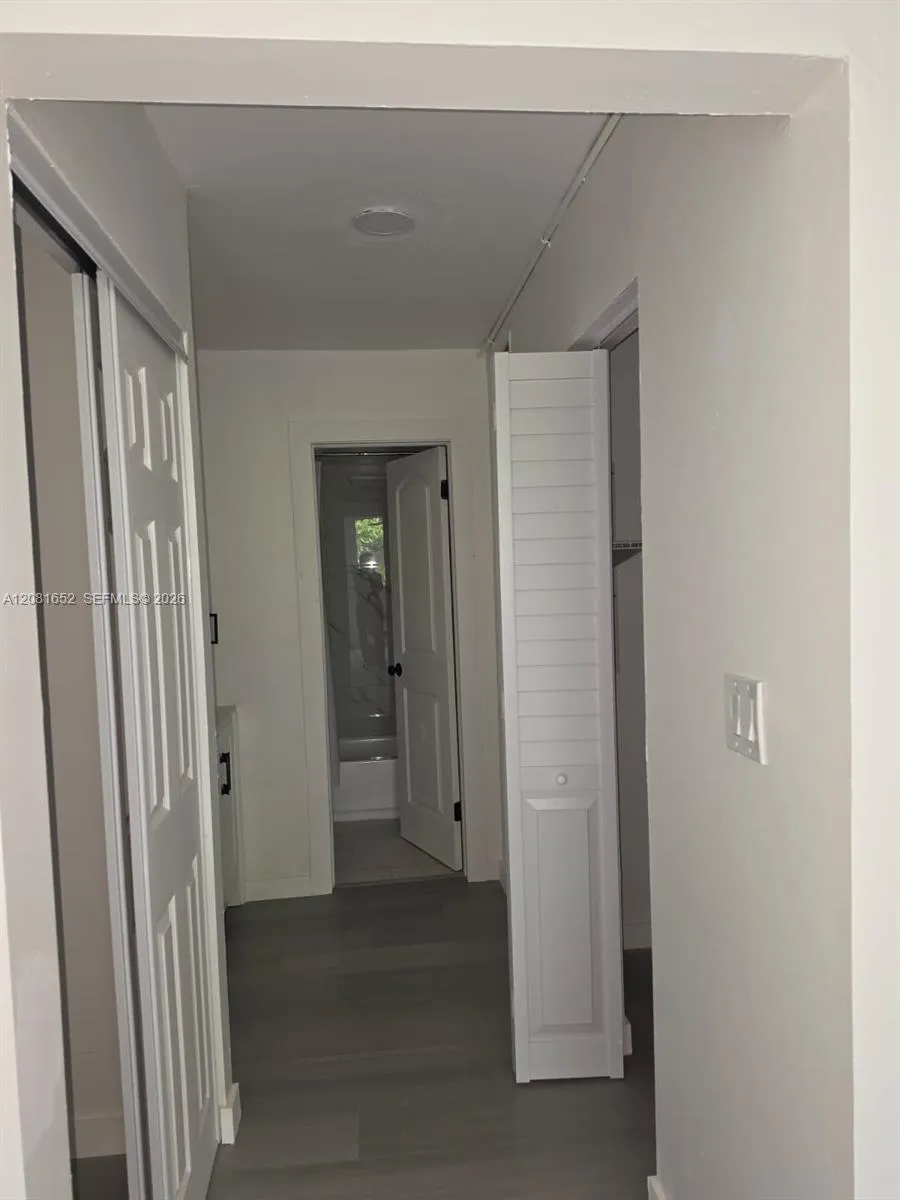 7300 NW 17th St #408 Plantation, FL 33313