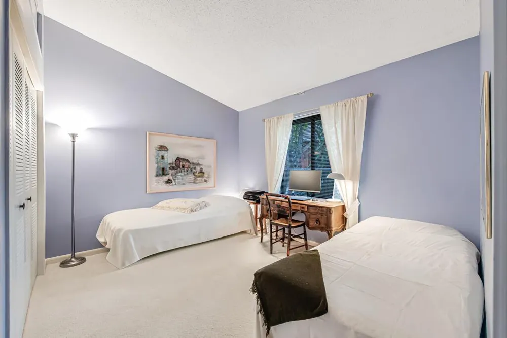 815 Andrew Redding Road #202 Lantana, FL 33462