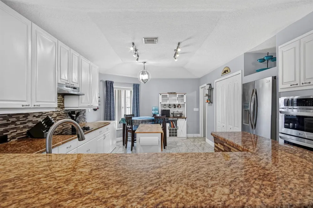 1018 SW HALEYBERRY AVENUE Port St. Lucie, FL 34953