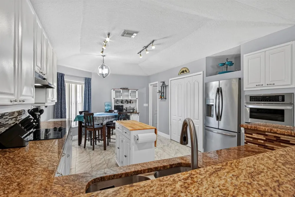 1018 SW HALEYBERRY AVENUE Port St. Lucie, FL 34953