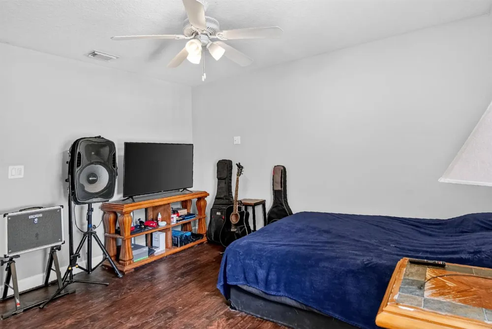 1018 SW HALEYBERRY AVENUE Port St. Lucie, FL 34953