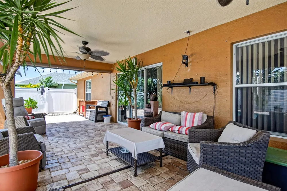 1018 SW HALEYBERRY AVENUE Port St. Lucie, FL 34953