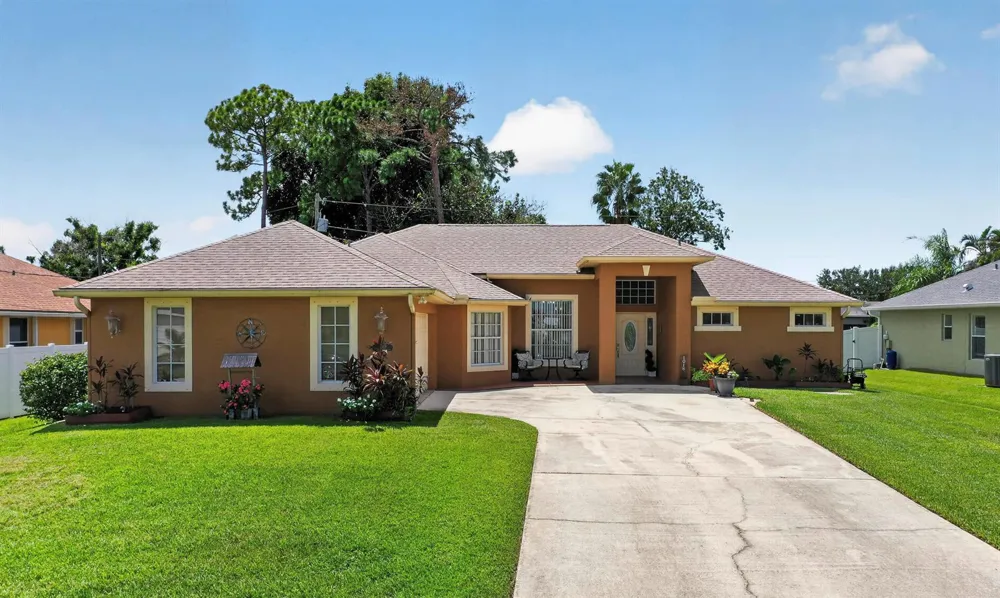 1018 SW HALEYBERRY AVENUE Port St. Lucie, FL 34953