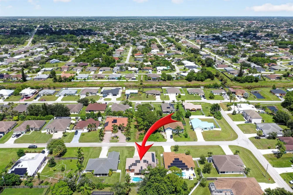 1018 SW HALEYBERRY AVENUE Port St. Lucie, FL 34953