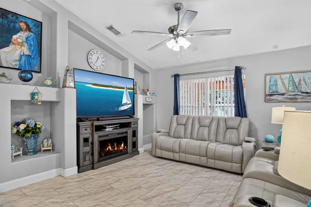1018 SW HALEYBERRY AVENUE Port St. Lucie, FL 34953
