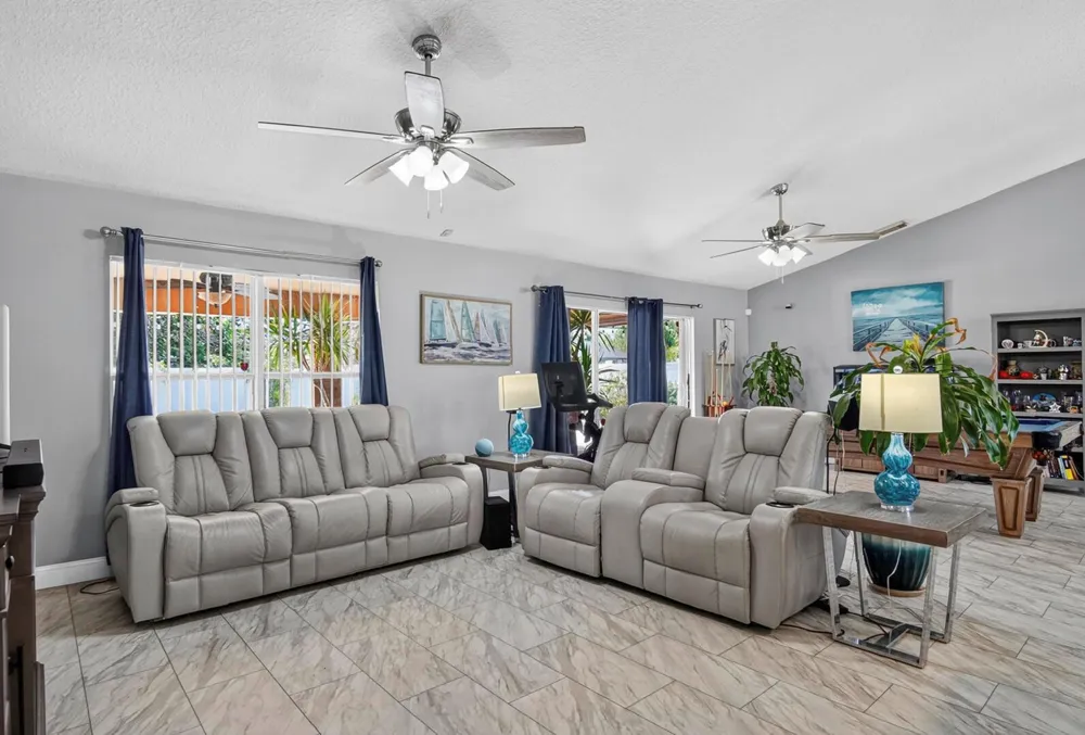 1018 SW HALEYBERRY AVENUE Port St. Lucie, FL 34953