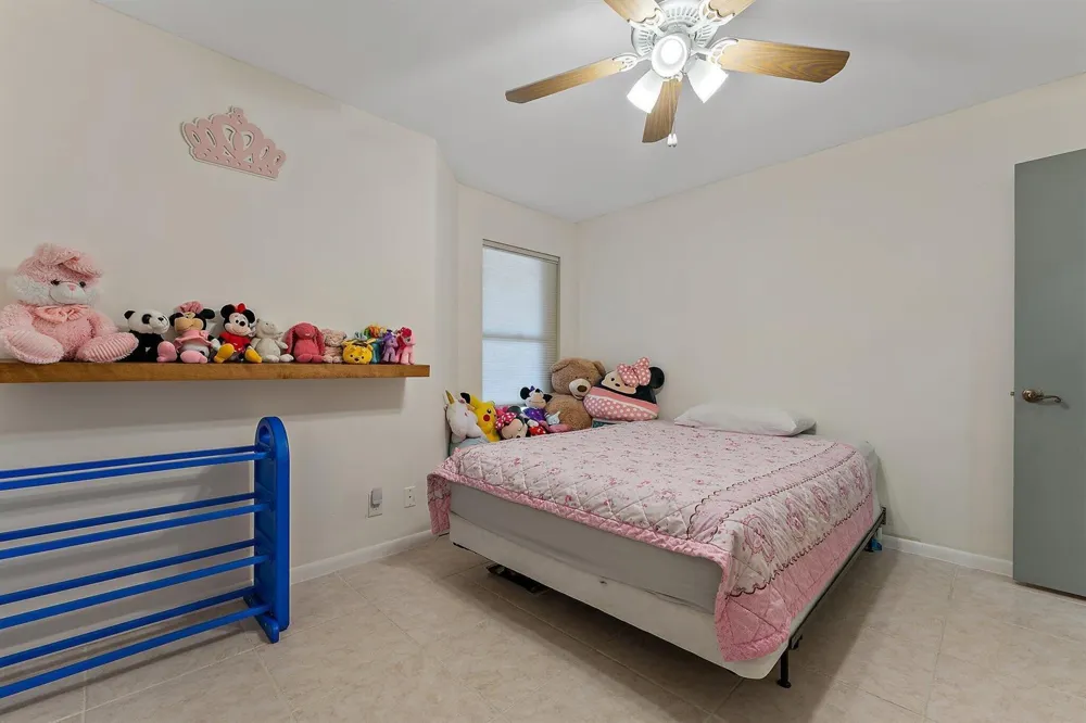 801 Kintyre Court Palm Beach Gardens, FL 33418
