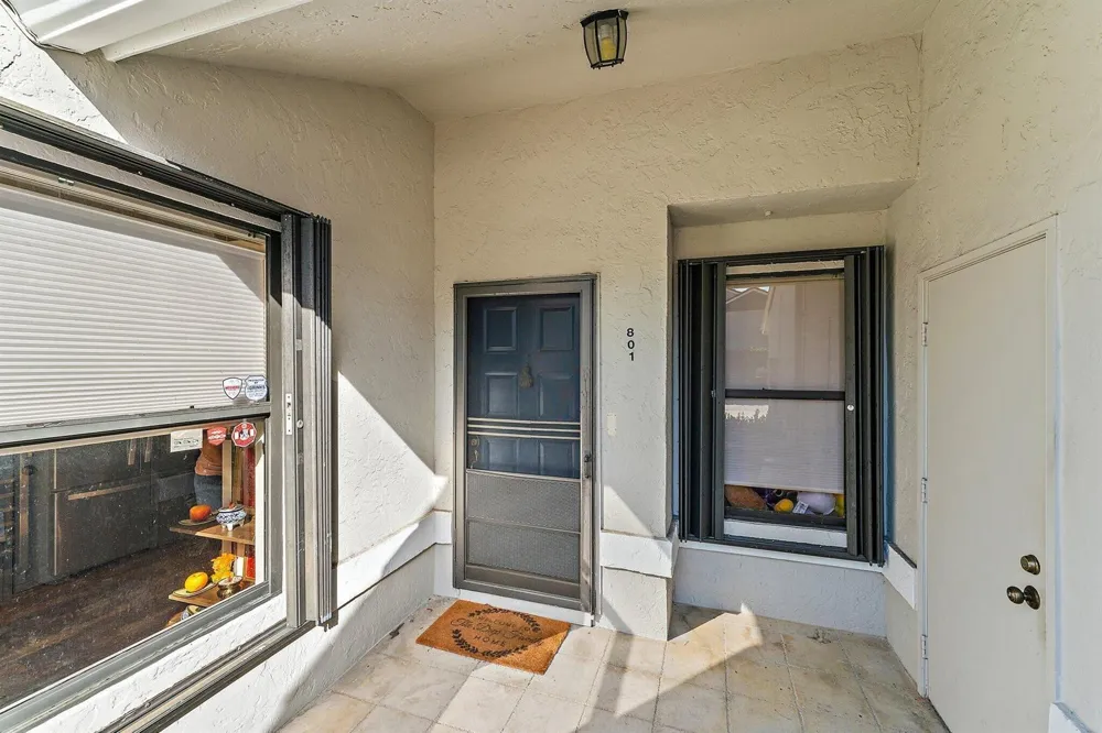 801 Kintyre Court Palm Beach Gardens, FL 33418
