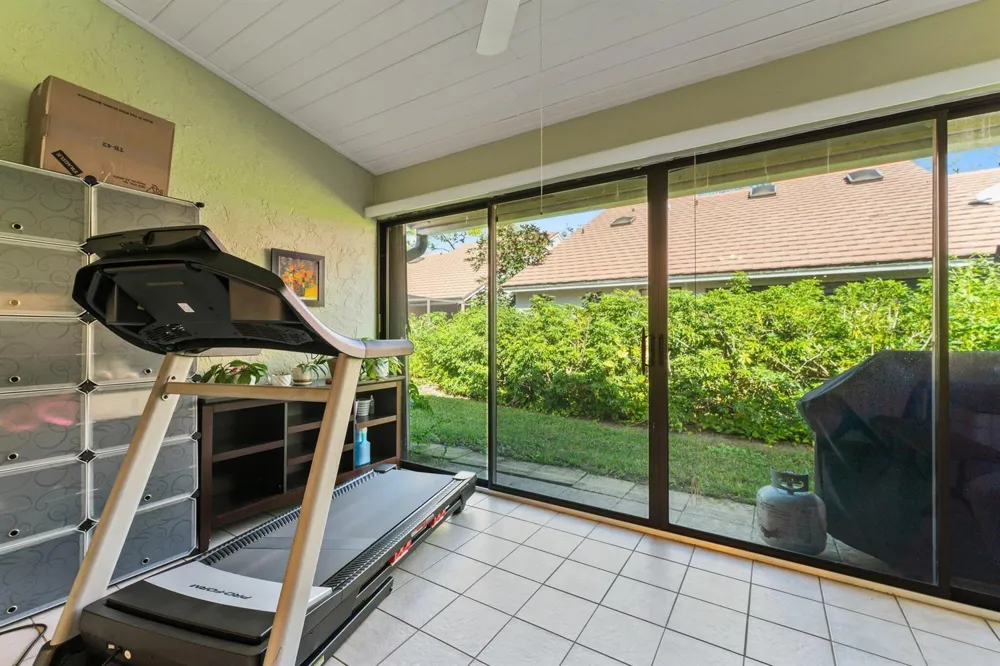 801 Kintyre Court Palm Beach Gardens, FL 33418