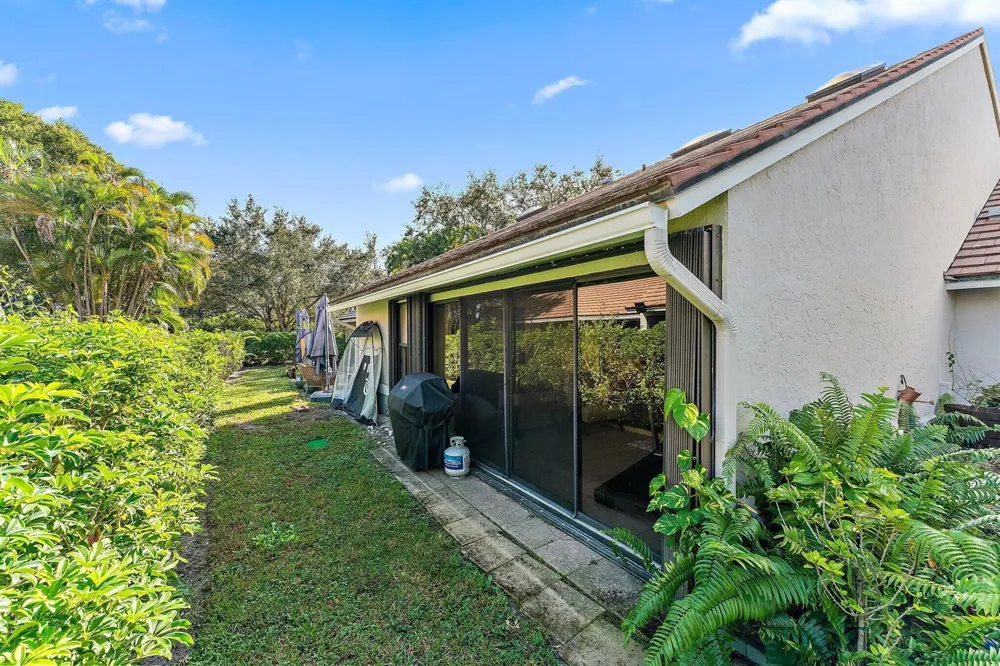 801 Kintyre Court Palm Beach Gardens, FL 33418