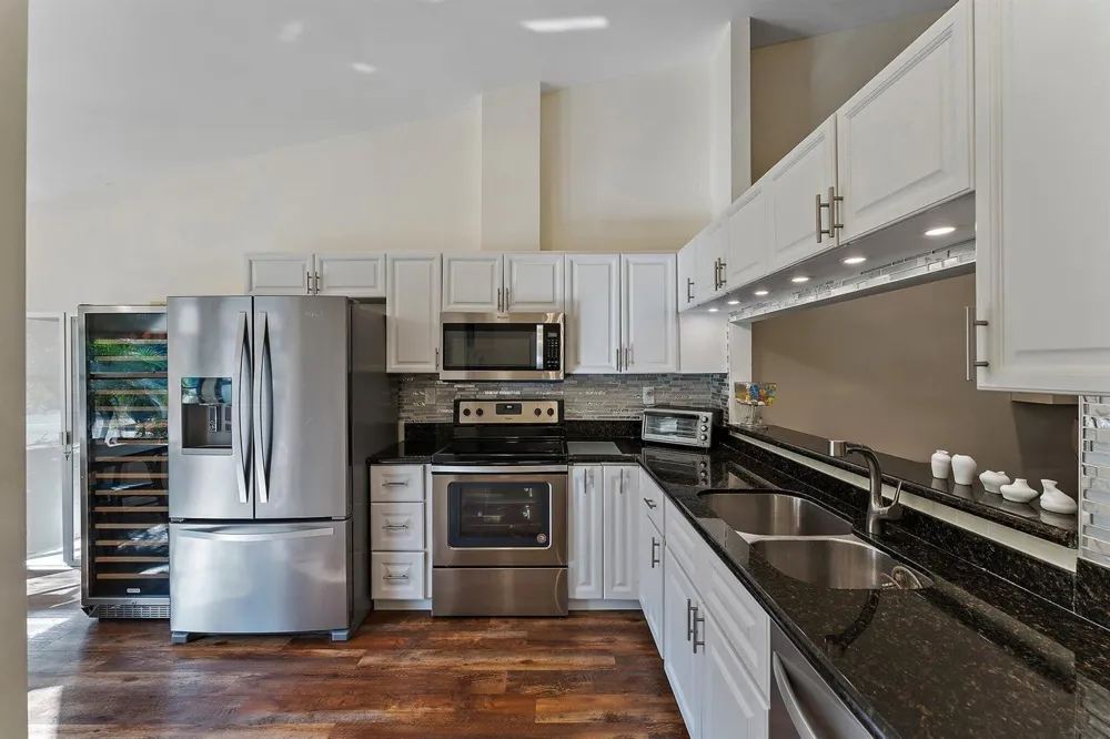 801 Kintyre Court Palm Beach Gardens, FL 33418