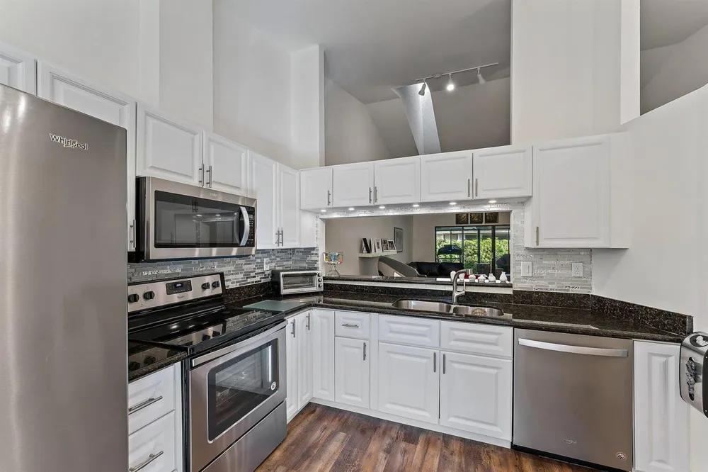 801 Kintyre Court Palm Beach Gardens, FL 33418