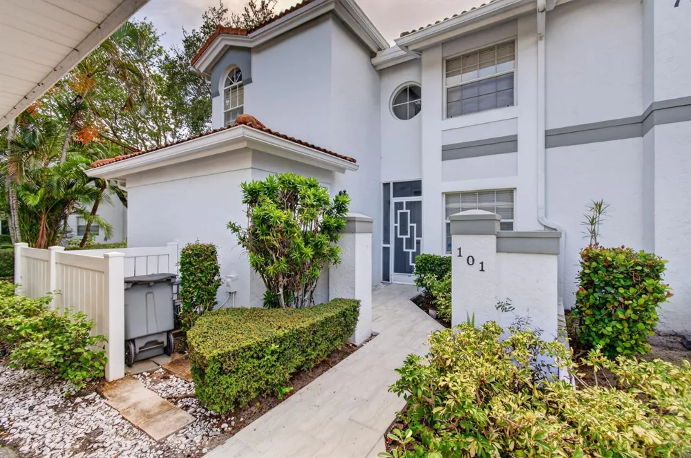 7881 WHISPERING PALMS DRIVE #101 Boynton Beach, FL 33437