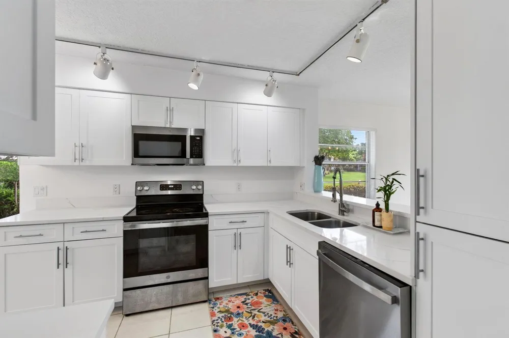7881 WHISPERING PALMS DRIVE #101 Boynton Beach, FL 33437