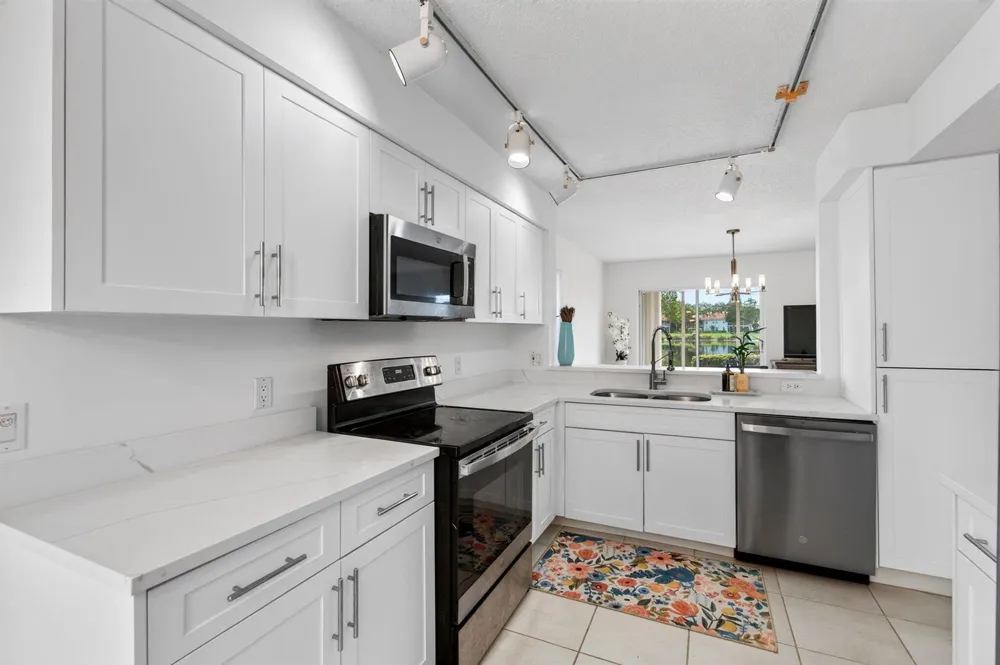 7881 WHISPERING PALMS DRIVE #101 Boynton Beach, FL 33437