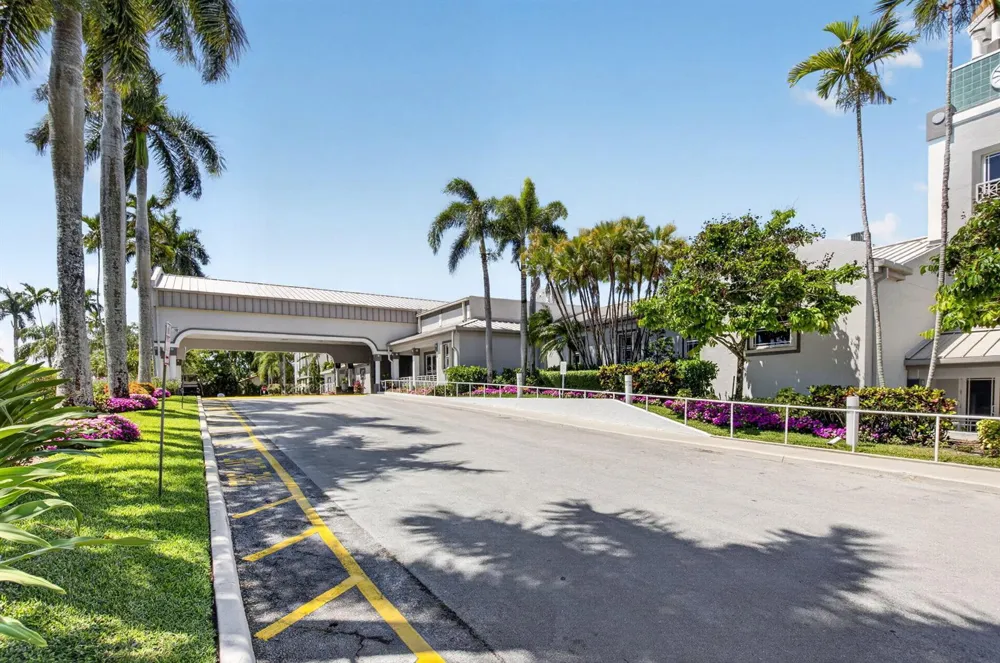 7881 WHISPERING PALMS DRIVE #101 Boynton Beach, FL 33437
