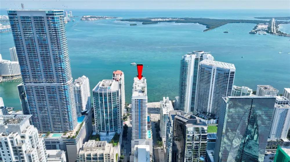 1200 Brickell Bay Dr #3318 Miami, FL 33131