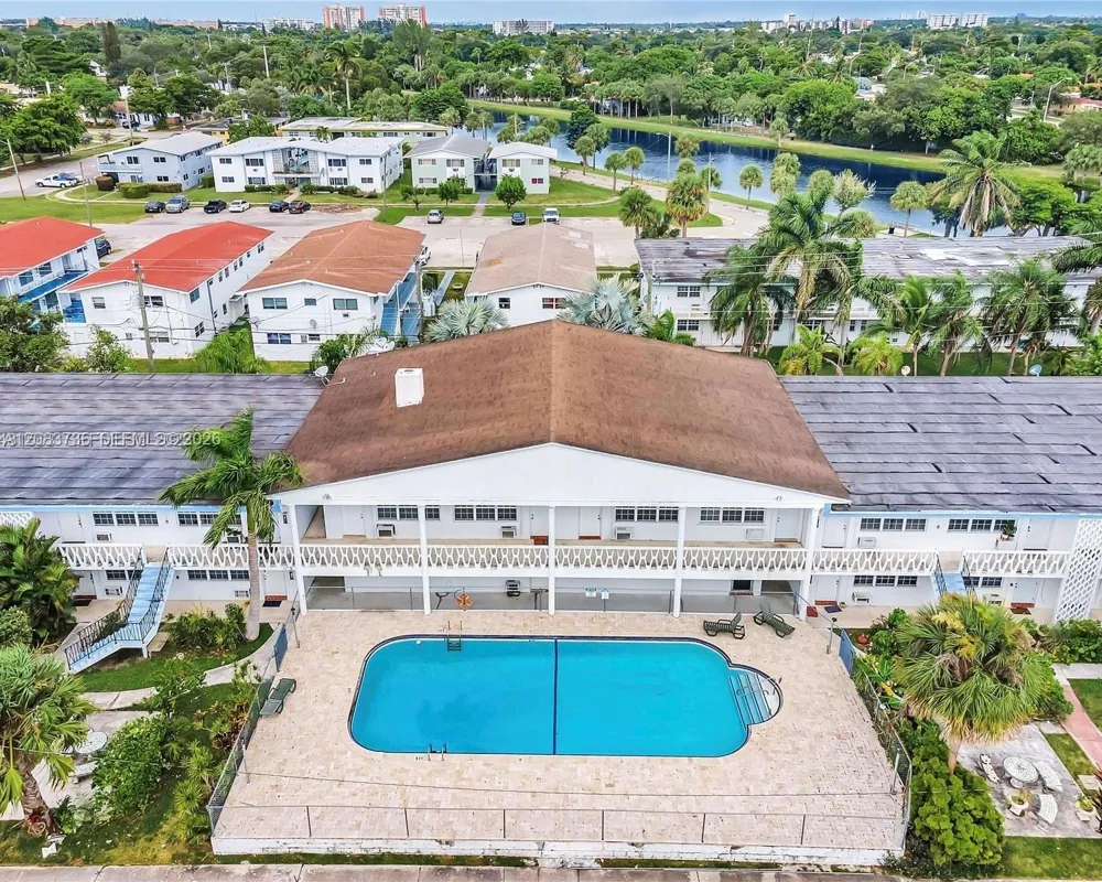 1451 NE 170th St #201A North Miami Beach, FL 33162