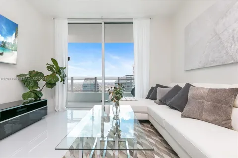 1080 Brickell Ave #3803