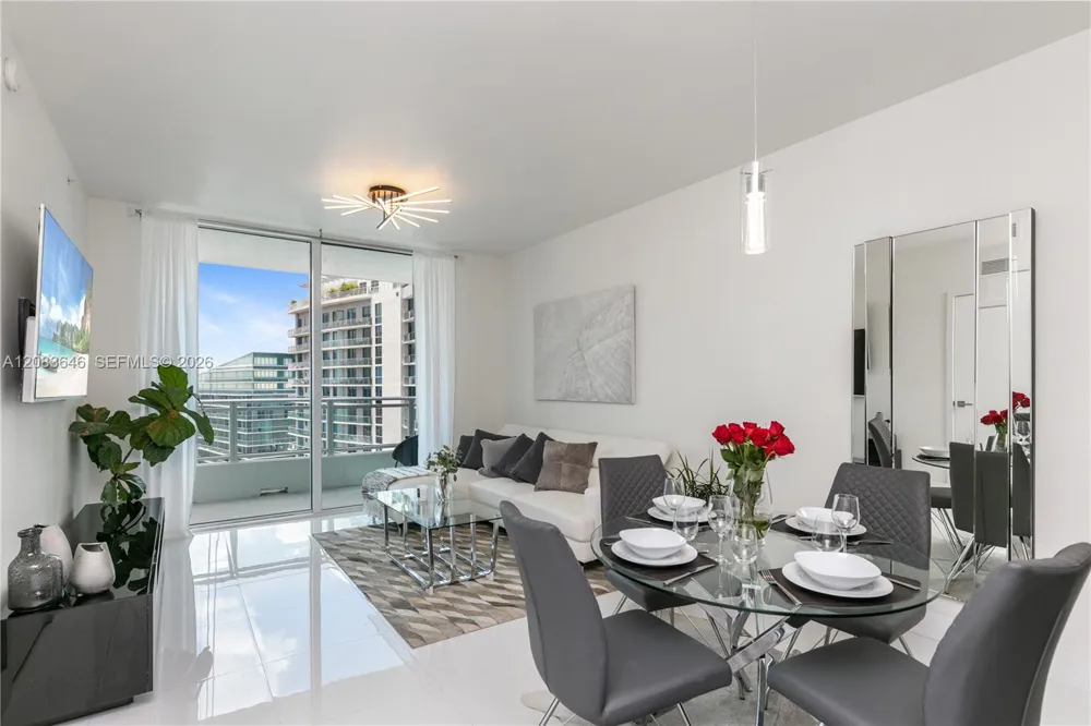 1080 Brickell Ave #3803 Miami, FL 33131