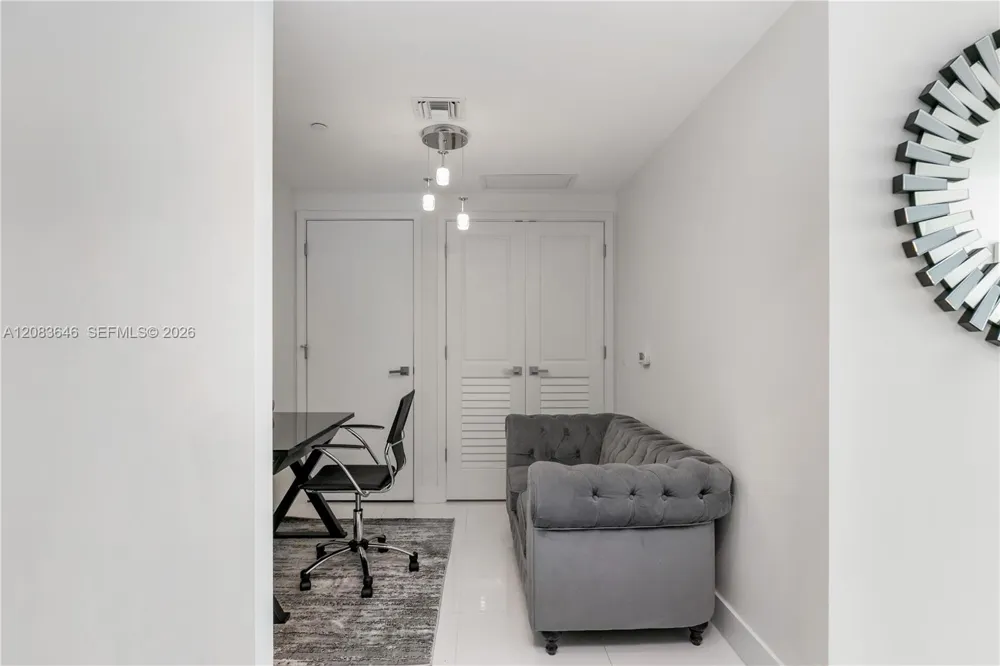 1080 Brickell Ave #3803 Miami, FL 33131