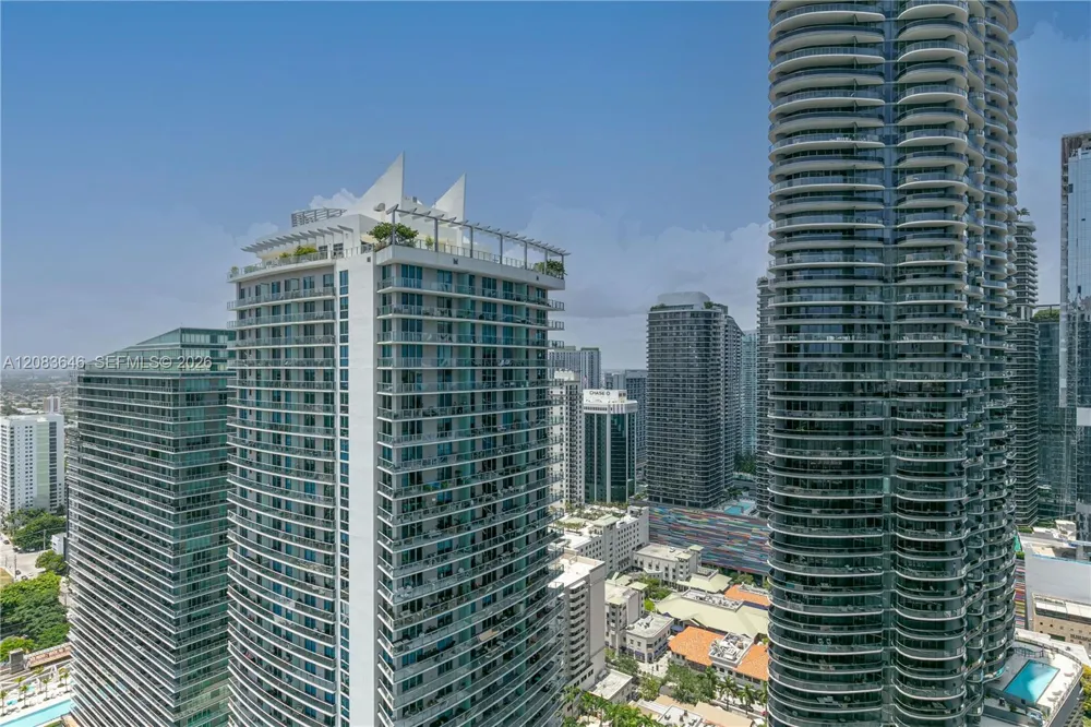 1080 Brickell Ave #3803 Miami, FL 33131