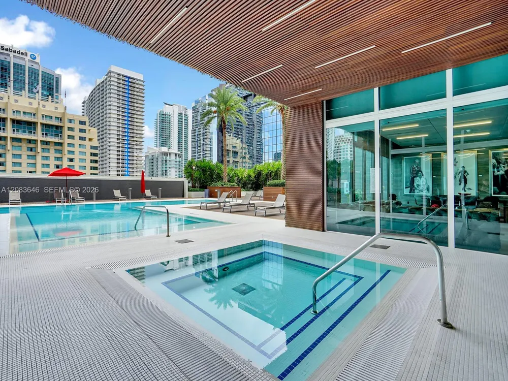 1080 Brickell Ave #3803 Miami, FL 33131