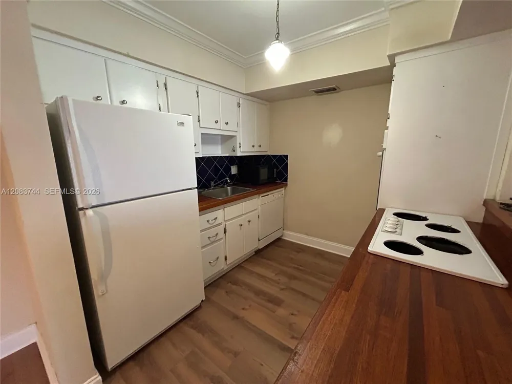 11855 NE 19th Dr #47 North Miami, FL 33181