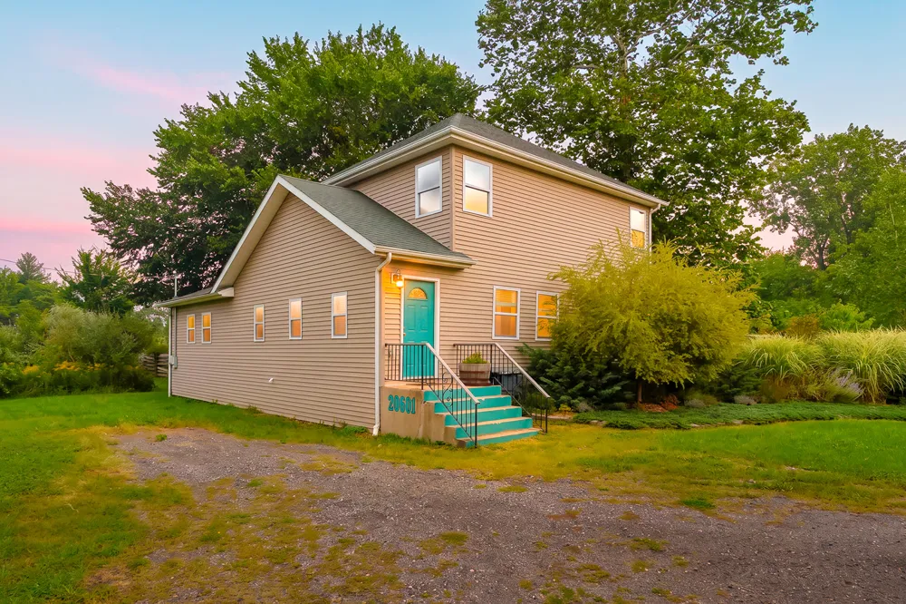 20601 M 140 Highway South Haven, MI 49090