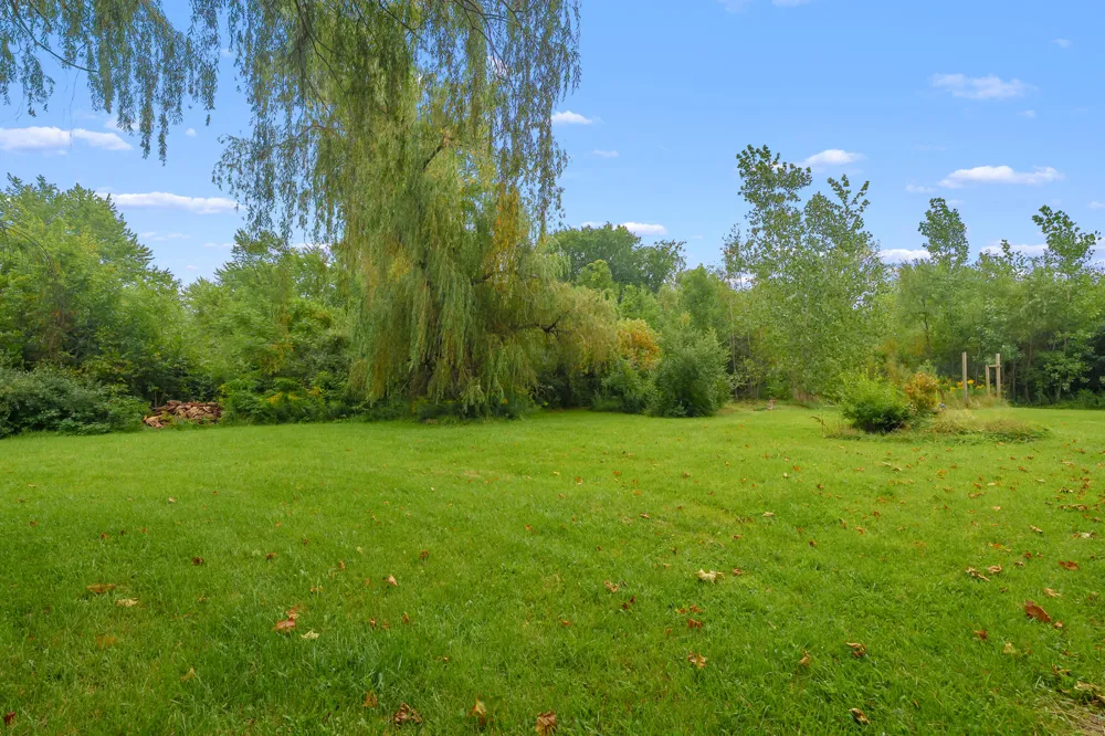 20601 M 140 Highway South Haven, MI 49090