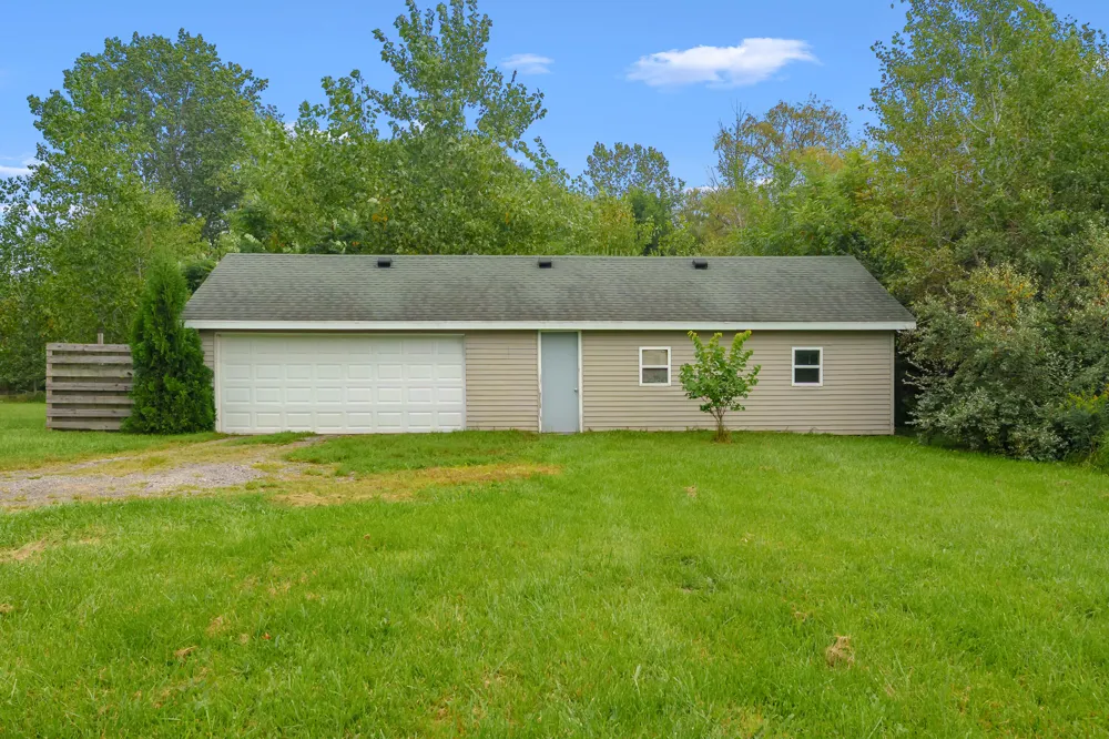 20601 M 140 Highway South Haven, MI 49090