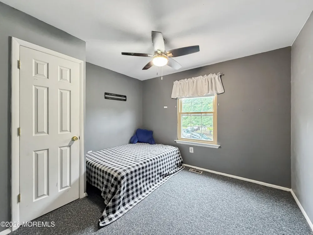 17 Feathertree Court Howell, NJ 07731