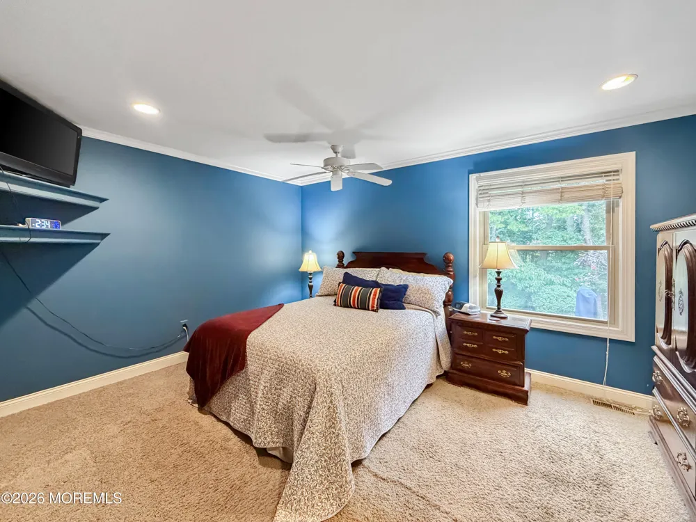 17 Feathertree Court Howell, NJ 07731