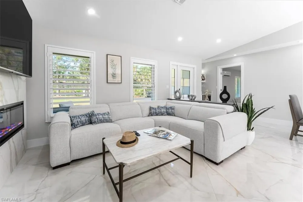 1440 8th Street NE Naples, FL 34120