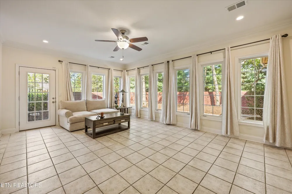 12413 Willow Ridge Lane Knoxville, TN 37934