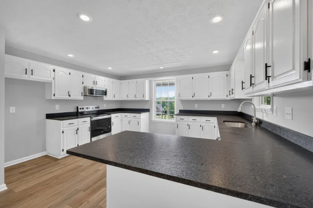 114 Tom Beasley Rd Westmoreland, TN 37186
