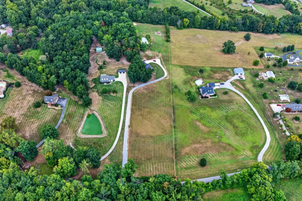 114 Tom Beasley Rd Westmoreland, TN 37186