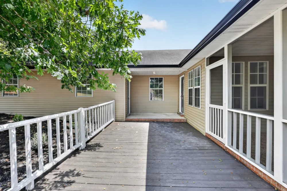 114 Tom Beasley Rd Westmoreland, TN 37186